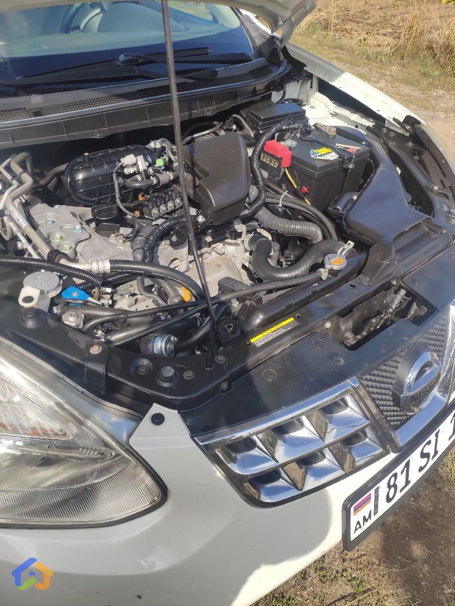 Nissan Rogue - image 9