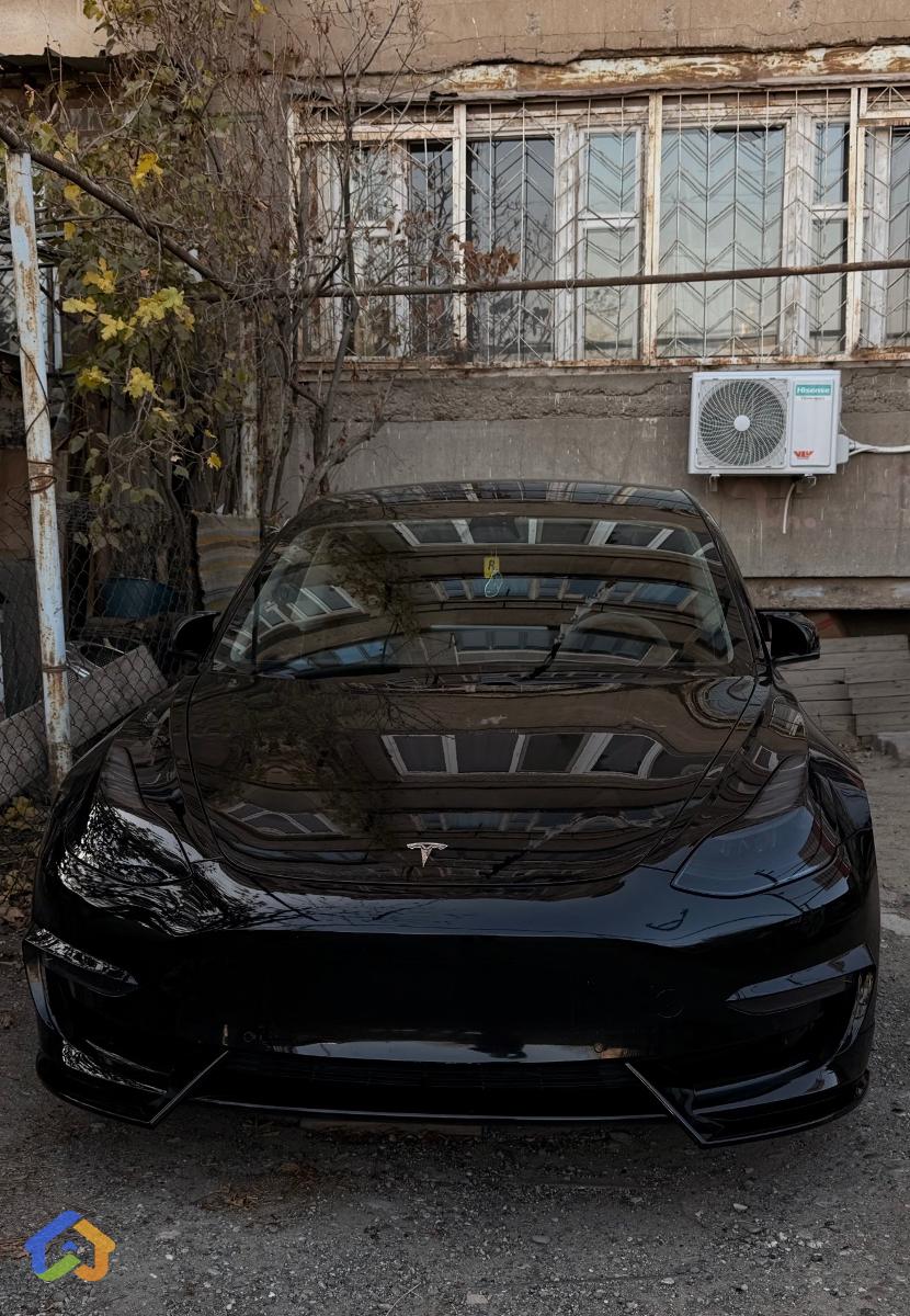 Tesla Model 3 SR+ - image 2