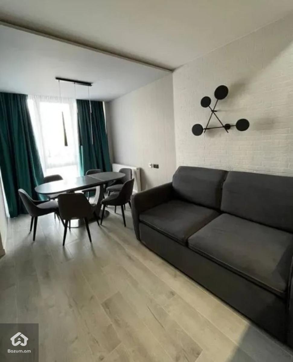 Վարձով բնակարան Աղայան փողոցում