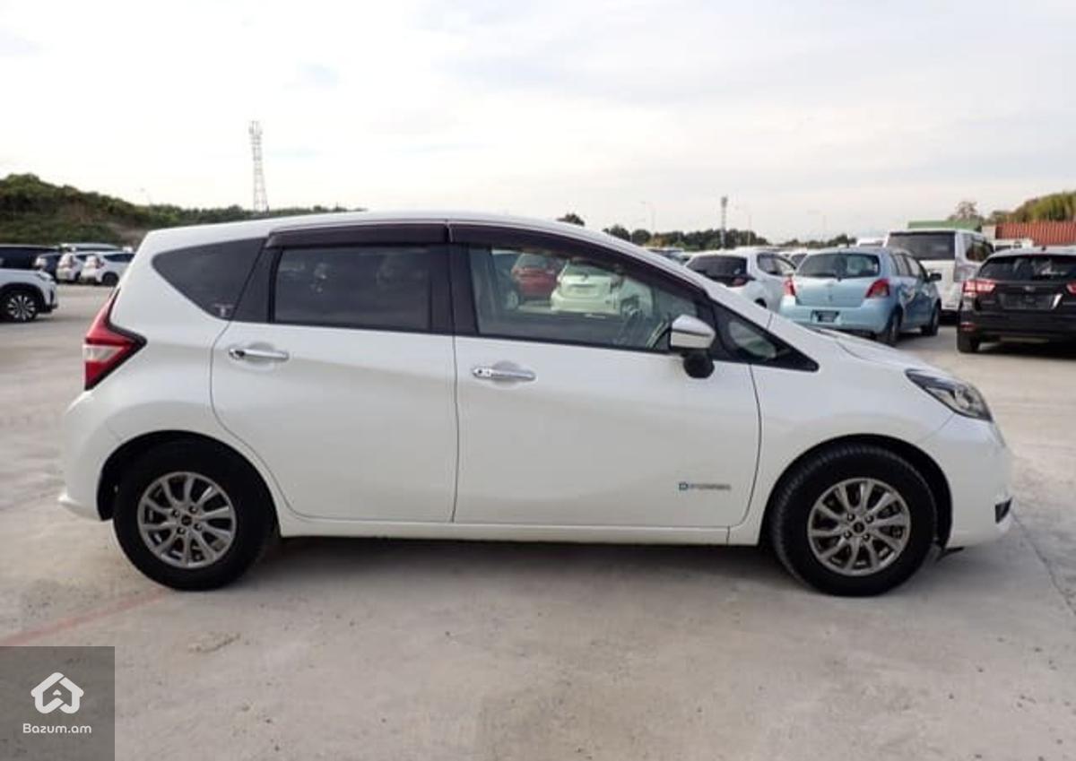 Nissan Note E-Power Hybrid MEDALIST 2016թ - image 7