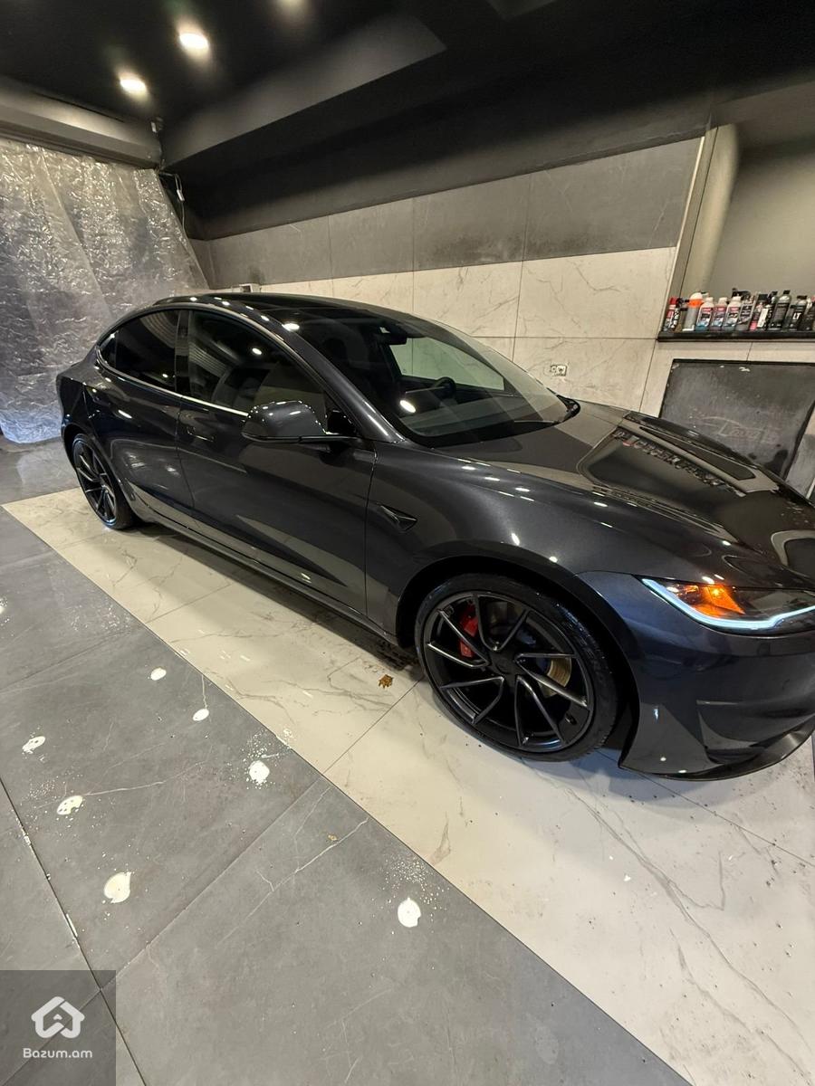 Tesla Model 3 Performance 2025 - image 1