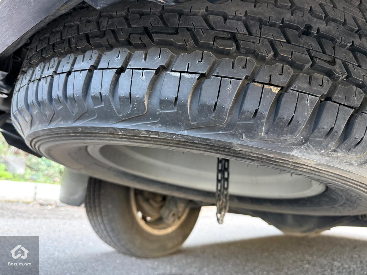 Land Cruiser Prado - image 17