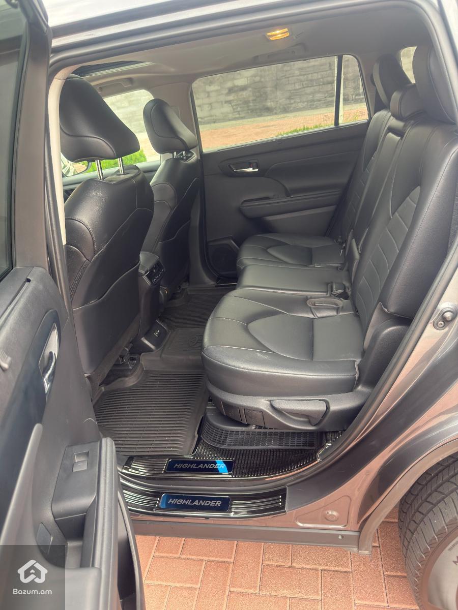 TOYOTA HIGHLANDER 2.5 HYBRID XLE 2021-2022 - image 9