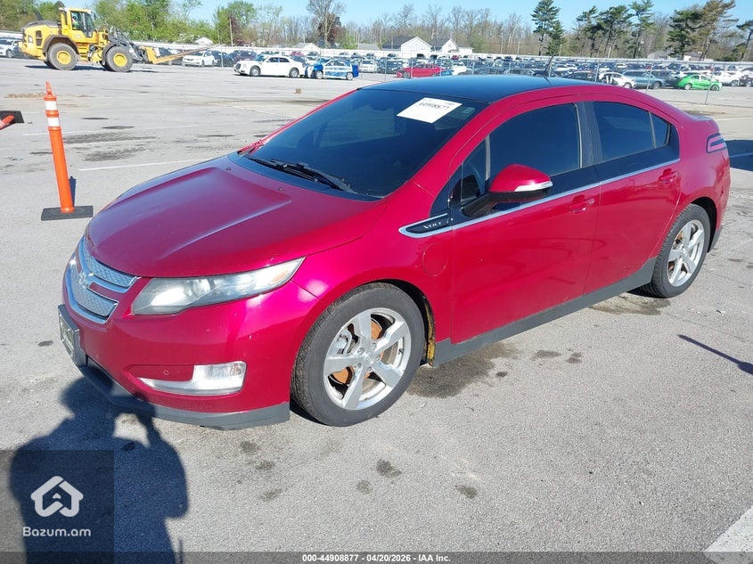 Chevrolet Volt 1 - image 2