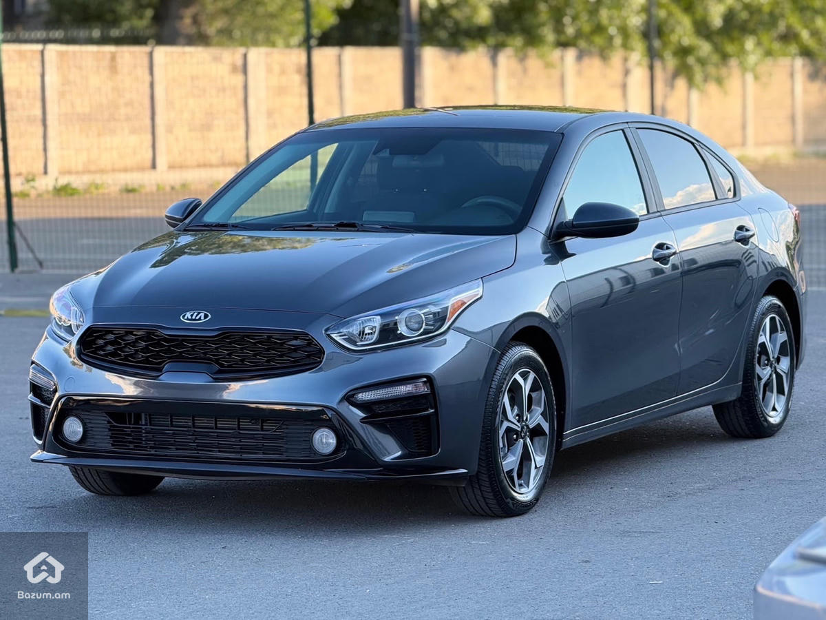 Kia Forte - image 4