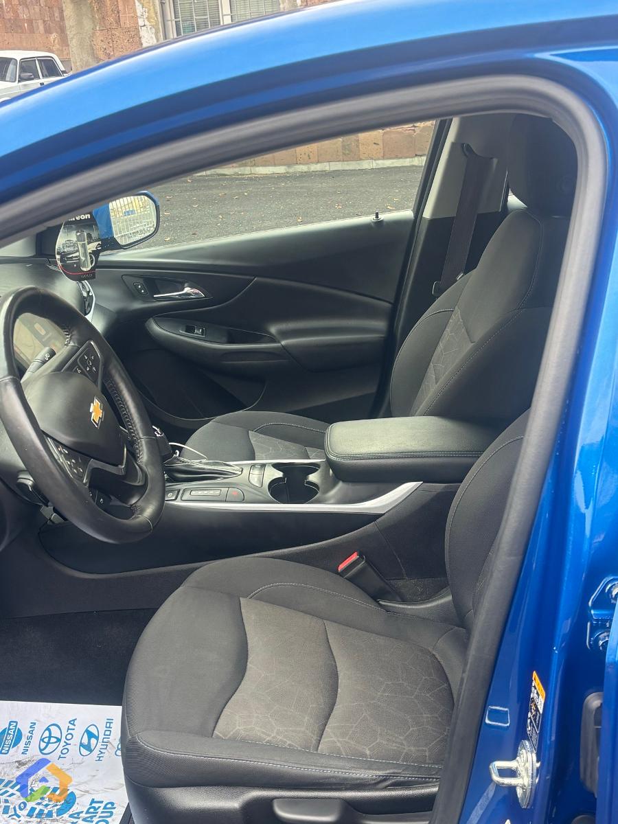 Chevrolet Volt - image 4