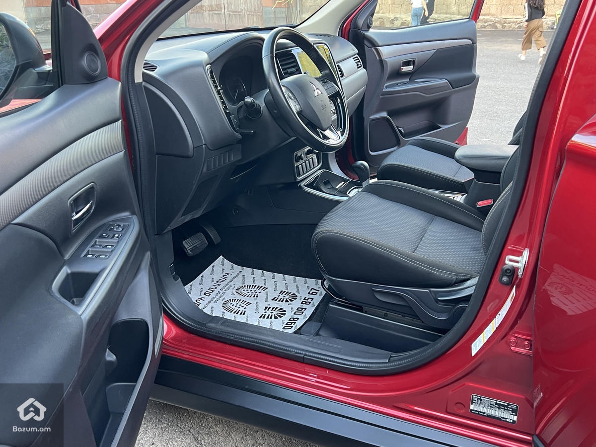 Mitsubishi Outlander 2018 - image 7