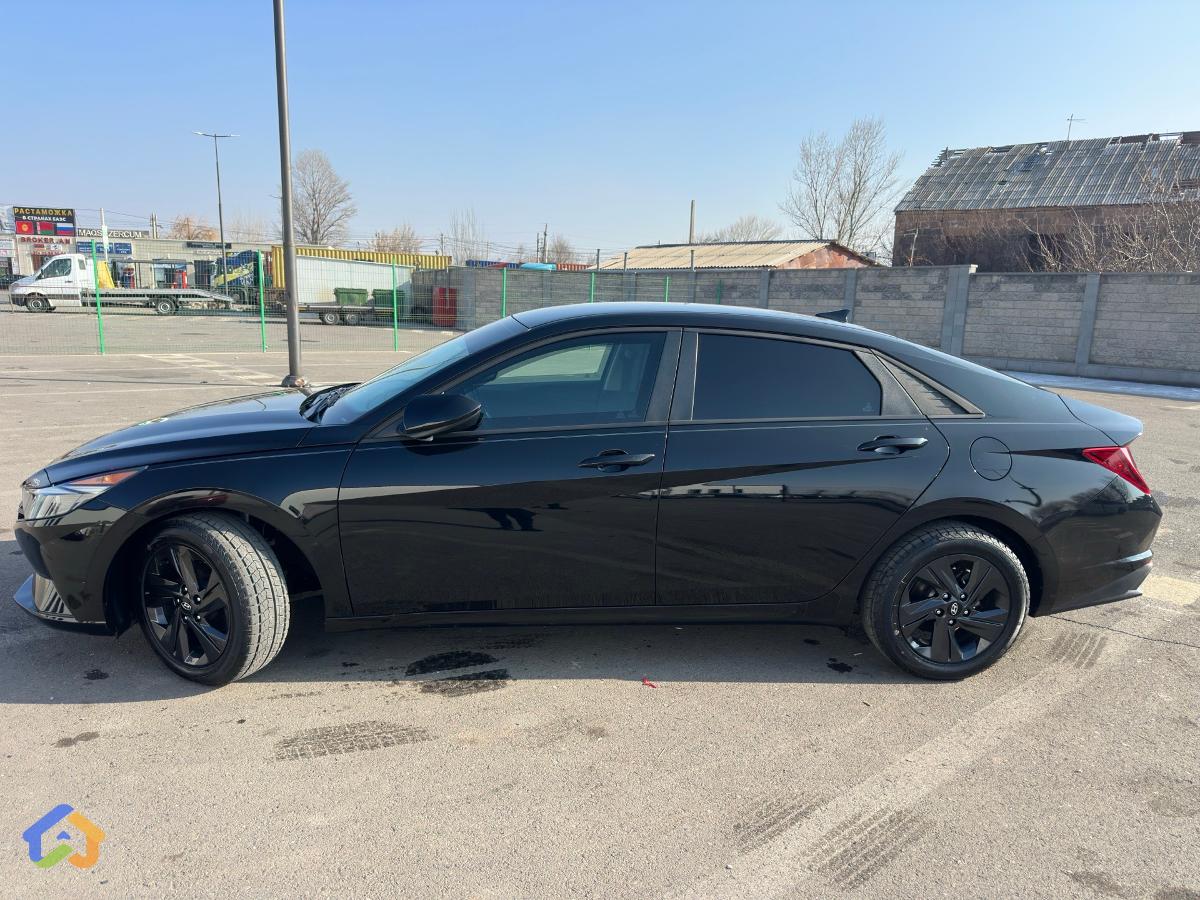 Hyundai Elantra CN7 - image 6