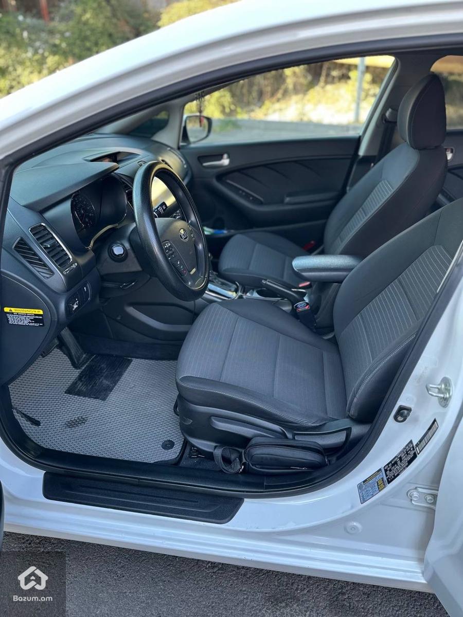 KIA FORTE LX - image 8