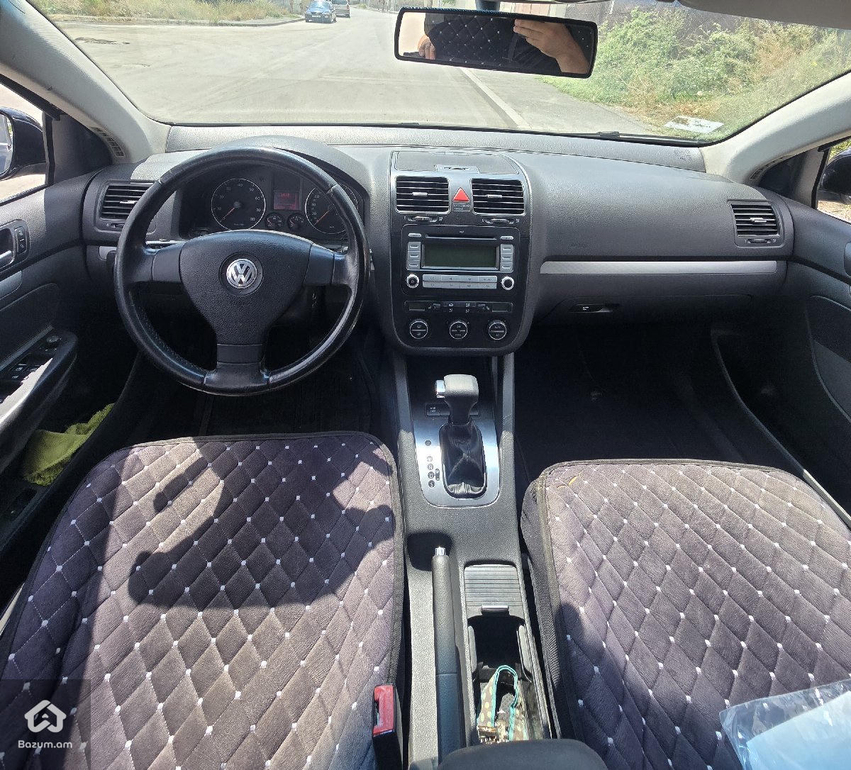 Volkswagen Jetta - image 10