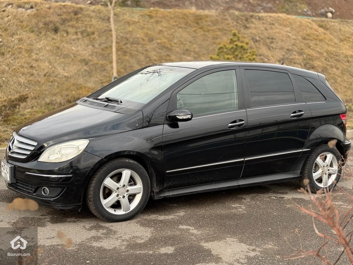 Mercedes Benz B170 - image 15