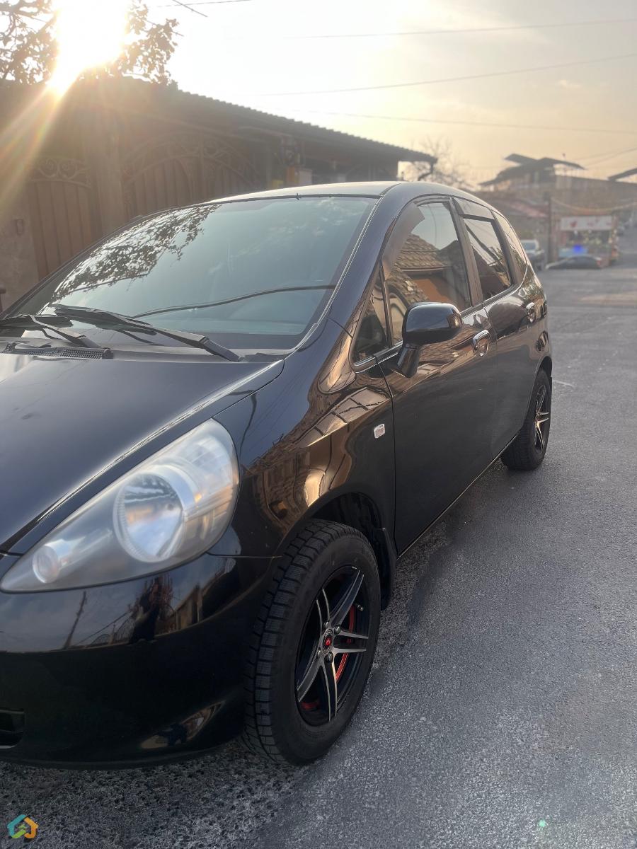 Honda Fit 2007 - image 2