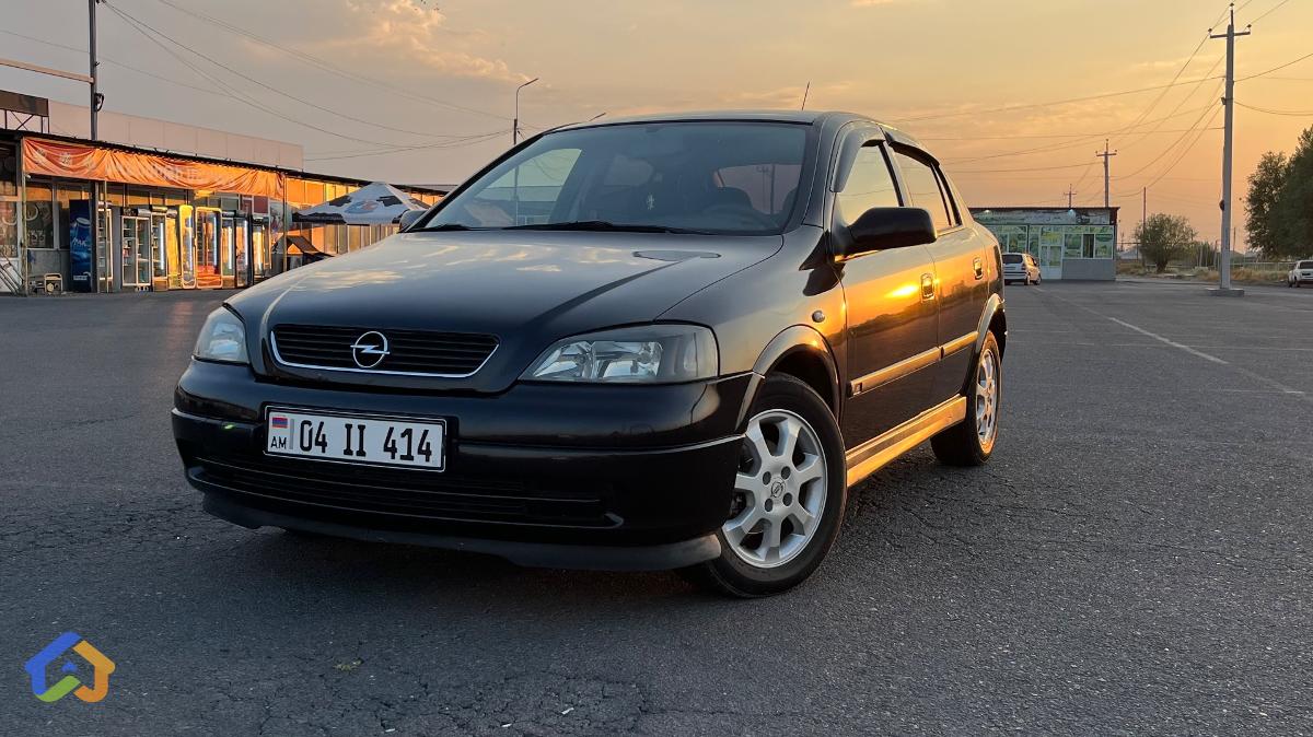 Opel Astra  - image 2