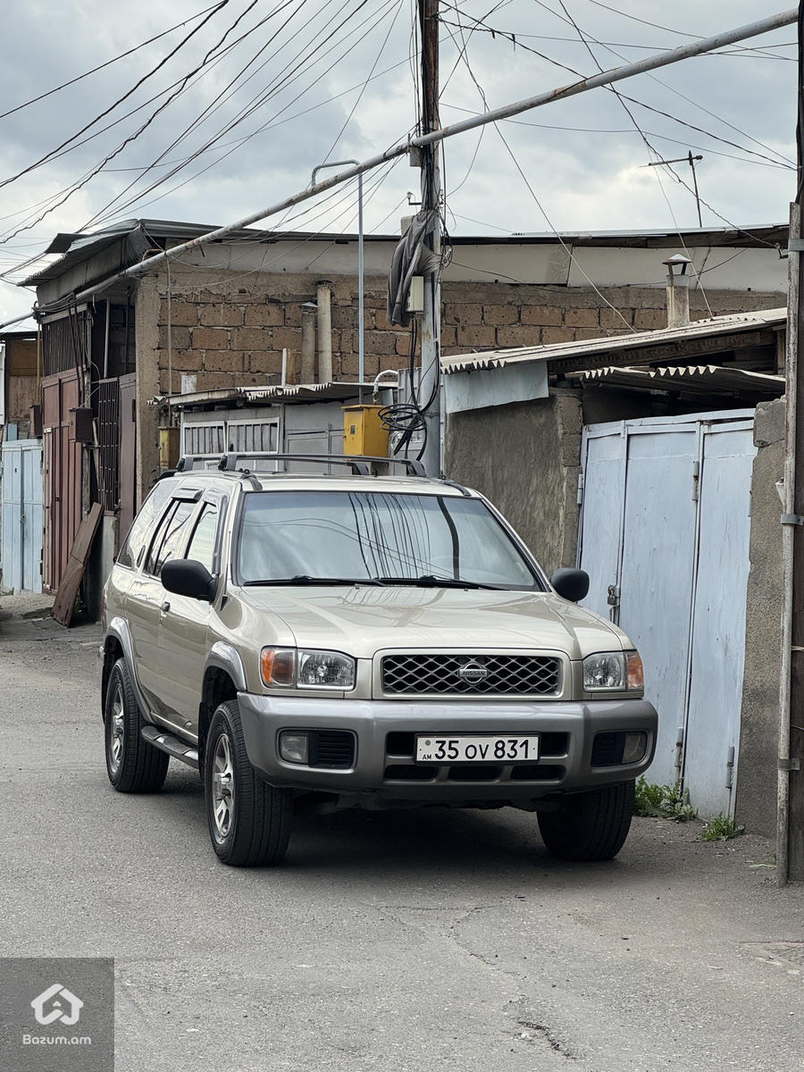 nissan pathfinder - image 10