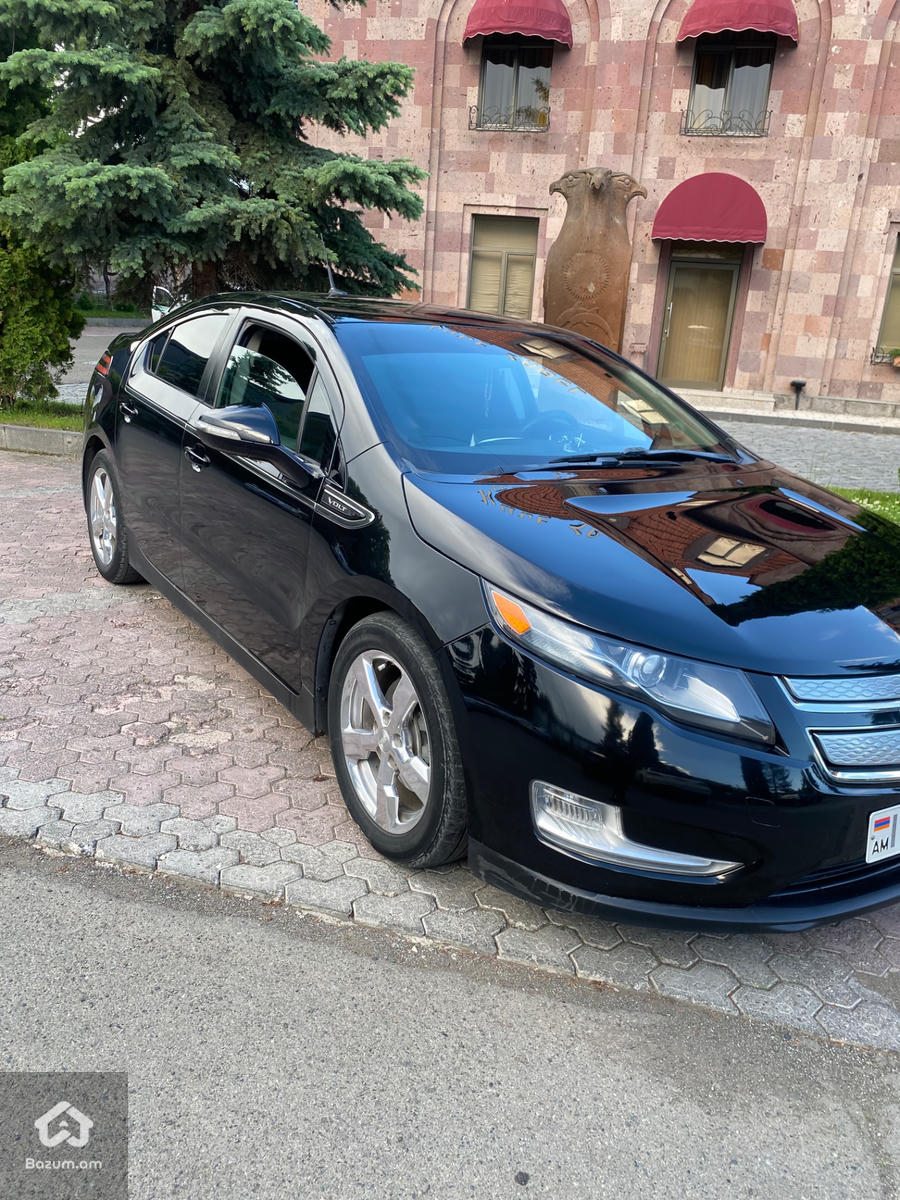 Chevrolet Volt 1 - image 3