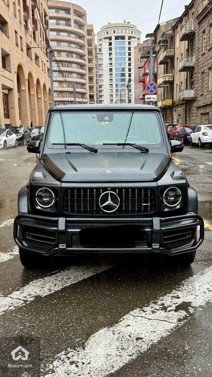 Mercedes Benz  - image 6