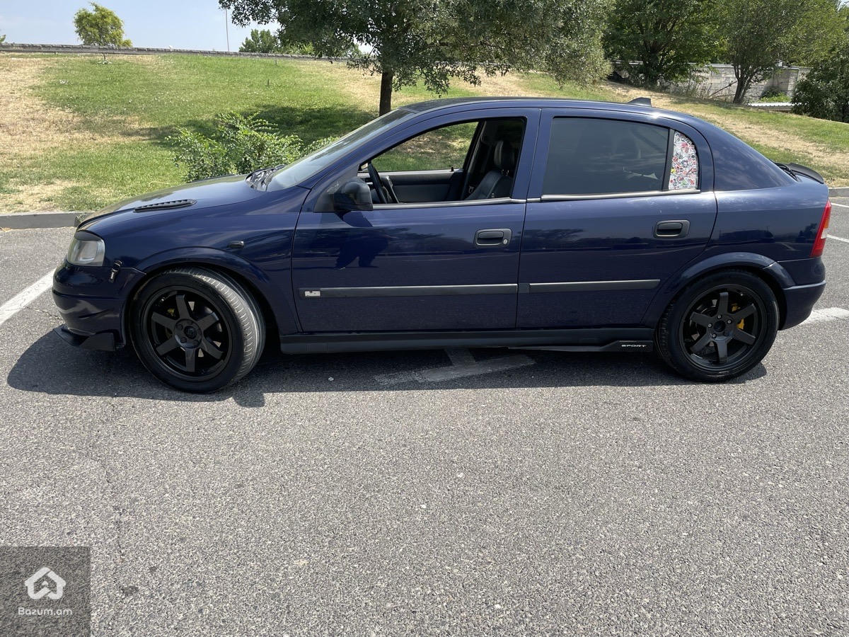 Opel Astra 1999 - image 2
