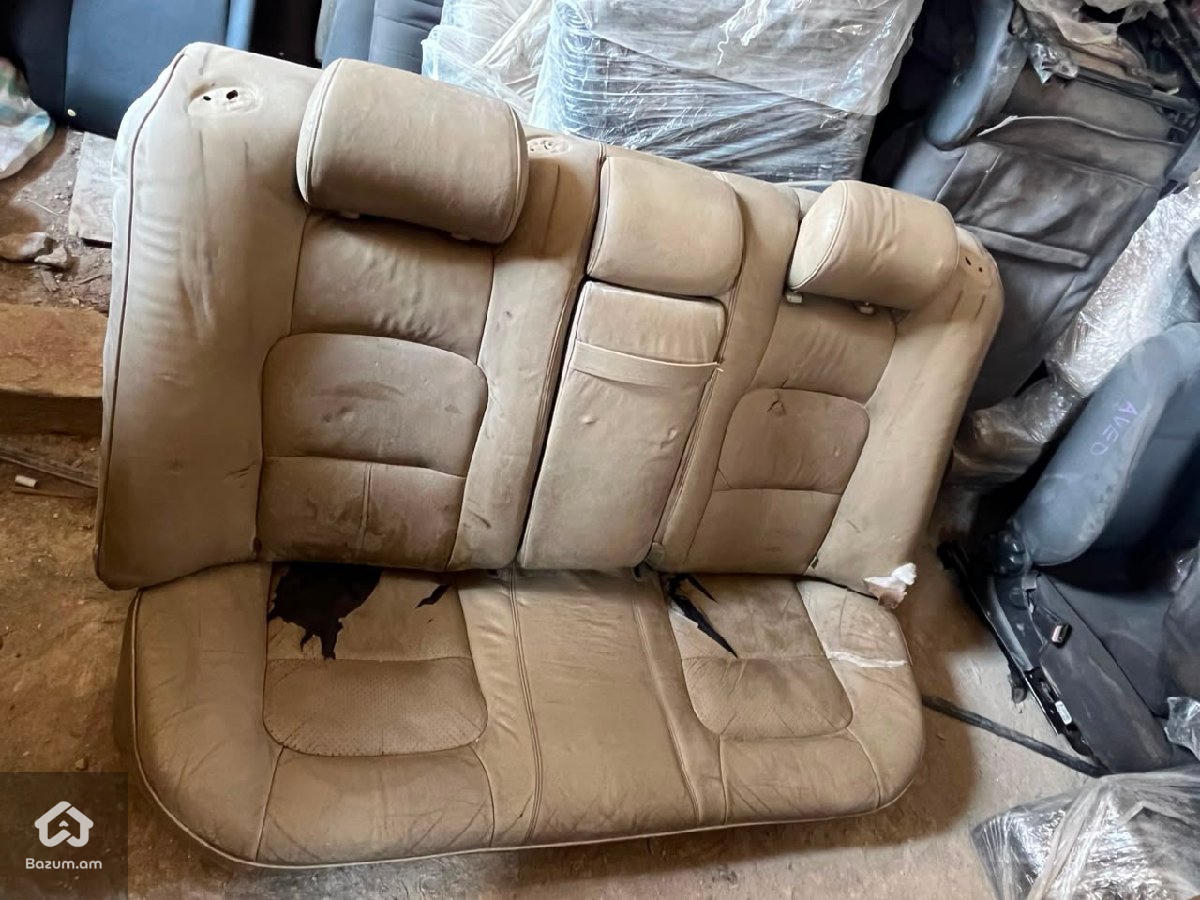 toyota brevis sidelnikner toyota progres sidelnik toyota brevis սիդելնիկ նստարան - image 3