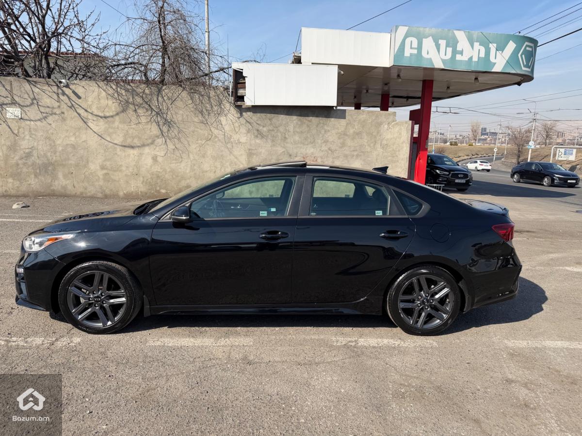 KIA FORTE GT-LINE  - image 17