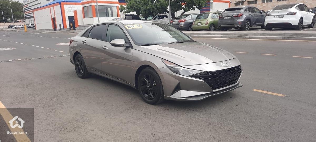 Hyundai Elantra 2021 - image 2