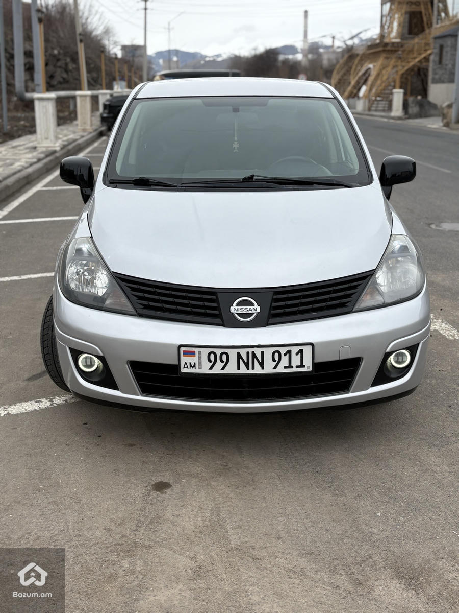 Nissan Versa 2008 - image 3