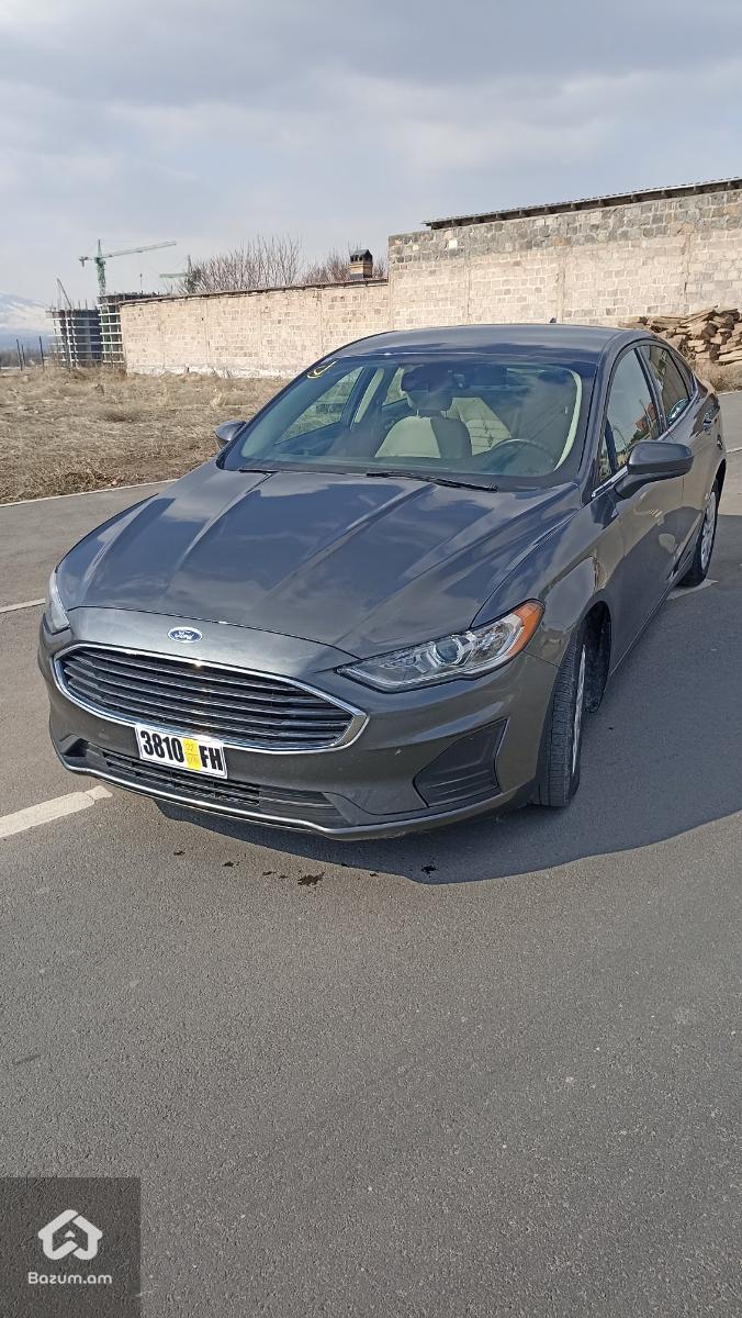 Ford Fusion - image 1