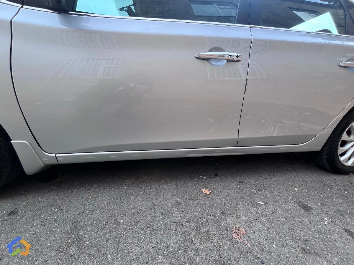 Nissan sentra sc 2019(2018) - image 10