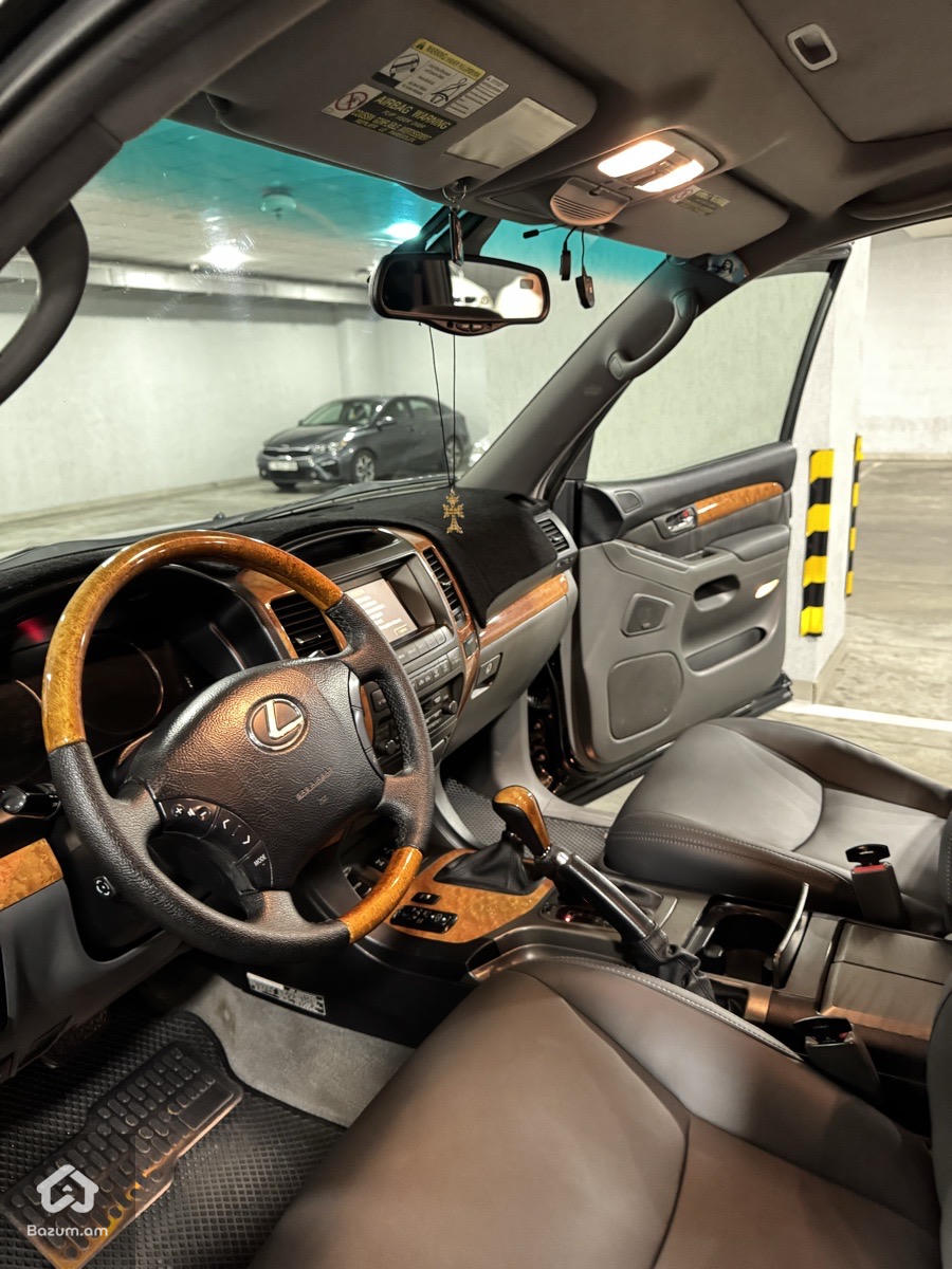 Lexus - image 24