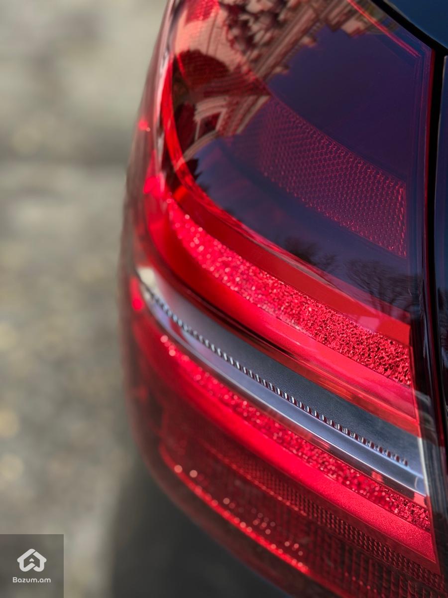 mercedes-benz gla250 AMG Line - image 2