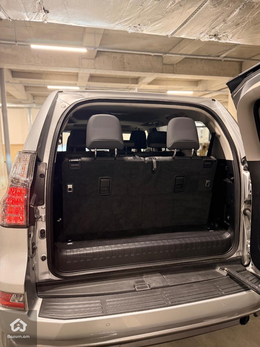 Lexus GX460 - image 10