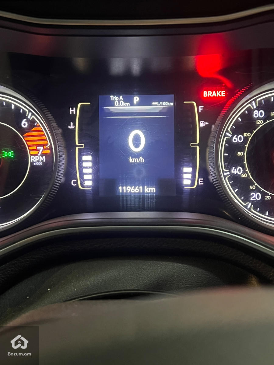 Jeep cherokee latitude plus - image 10