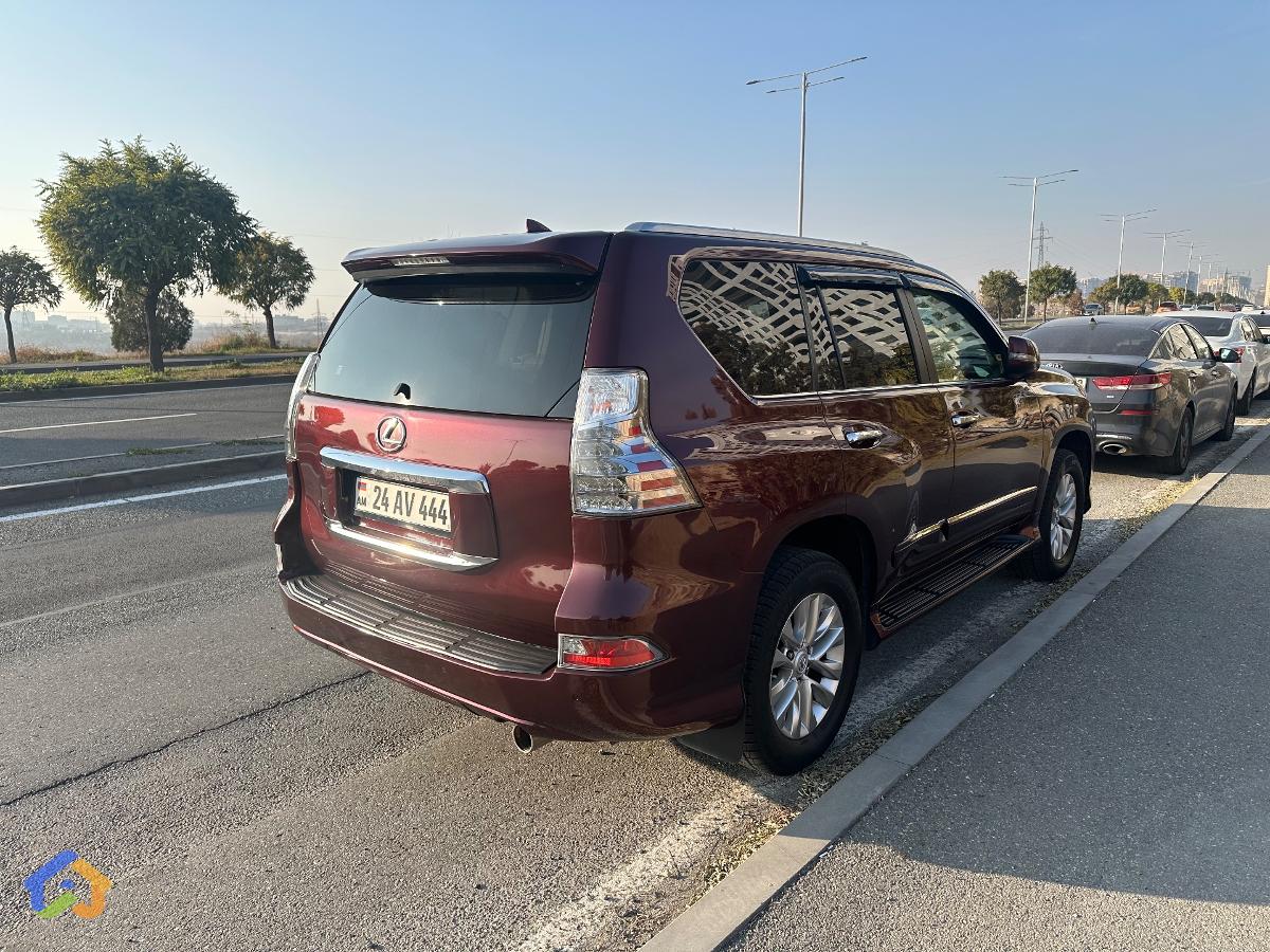 LEXUS GX460 - image 10