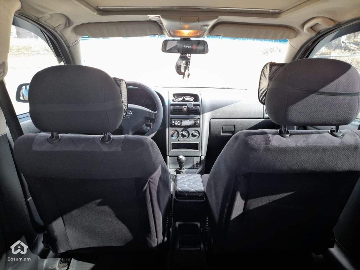 Opel Astra J - image 4