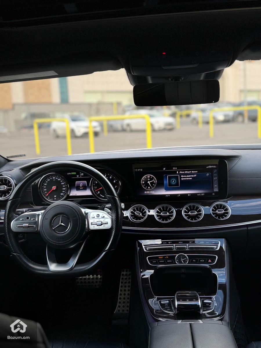 Mercedes-benz  - image 6