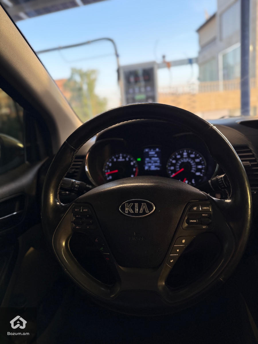 KIA FORTE KUPE - image 10