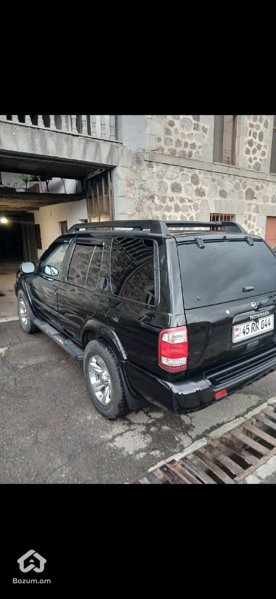 Nissan - image 13