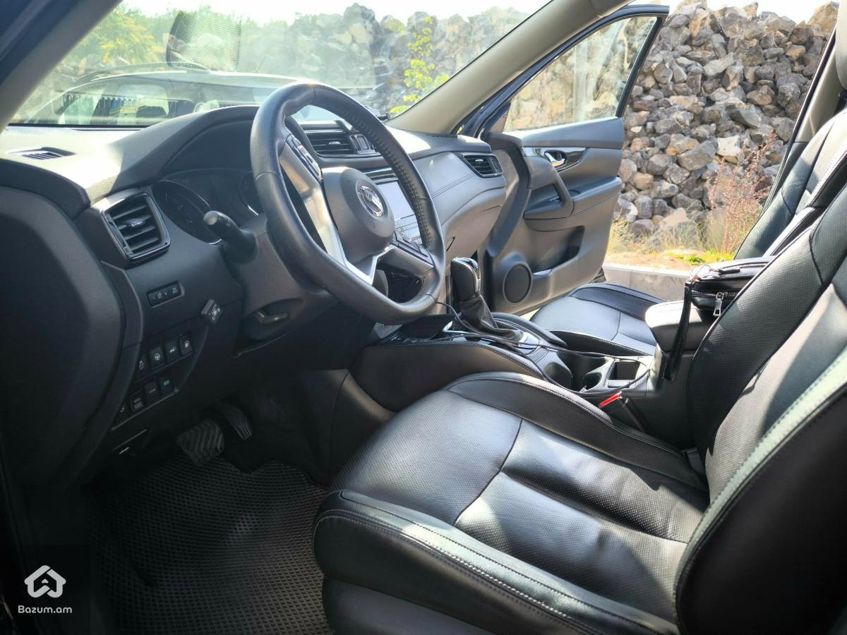 Nissan Rogue - image 7