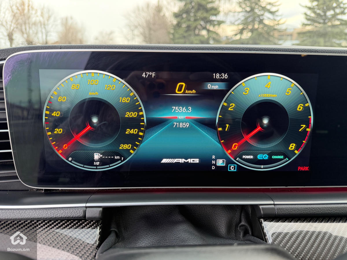 MERCEDES BENZ GLE COUPE AMG CARBON EDITION - image 19