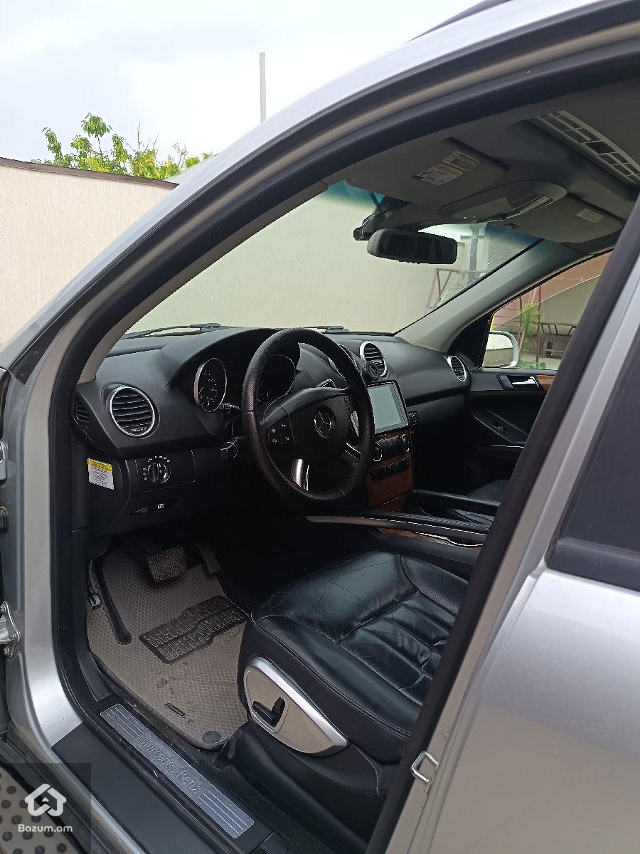 Mercedes-Benz - image 2