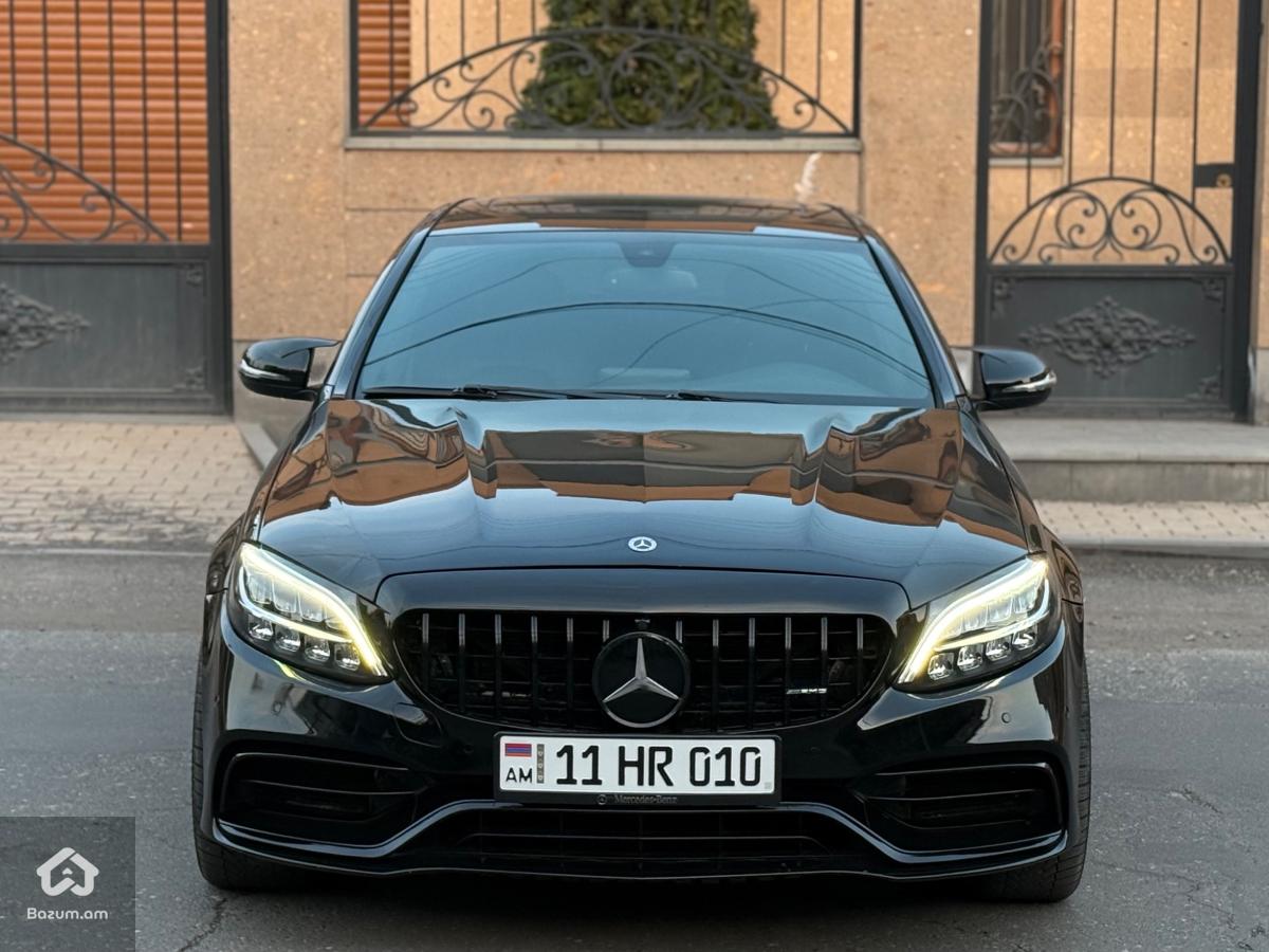 Mercedes W205 - image 2