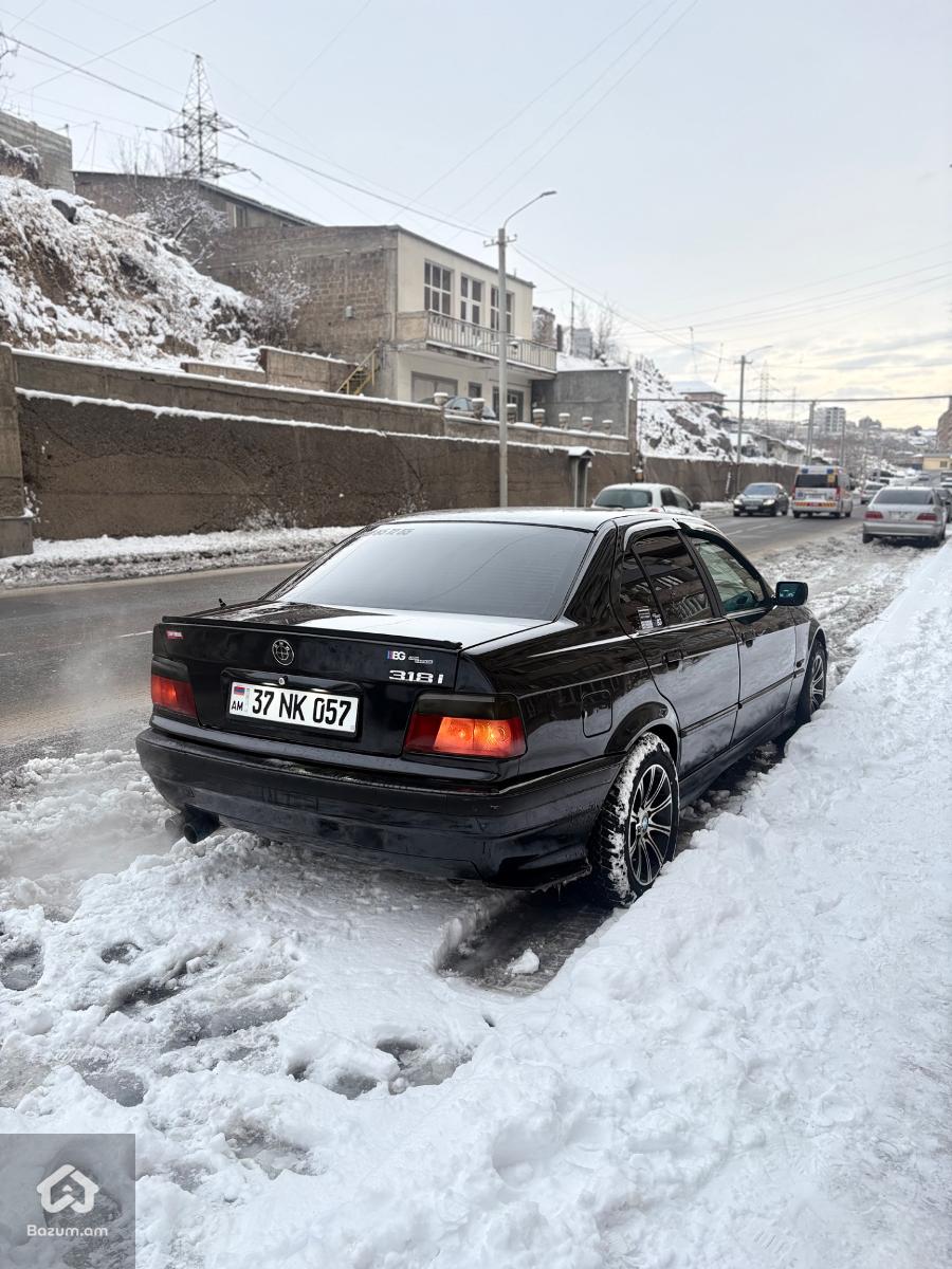 Bmw 318i - image 6