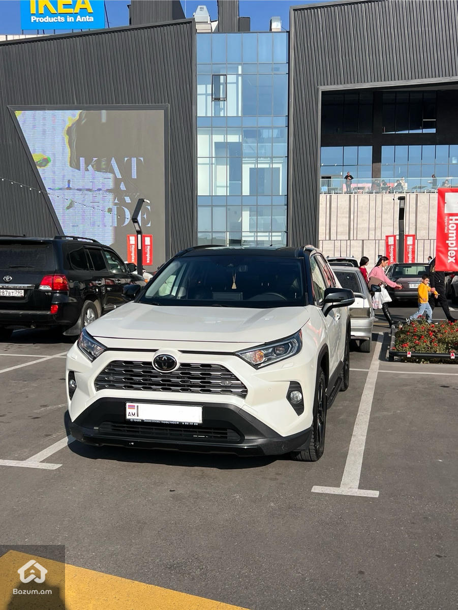 Toyota Rav4 - image 5