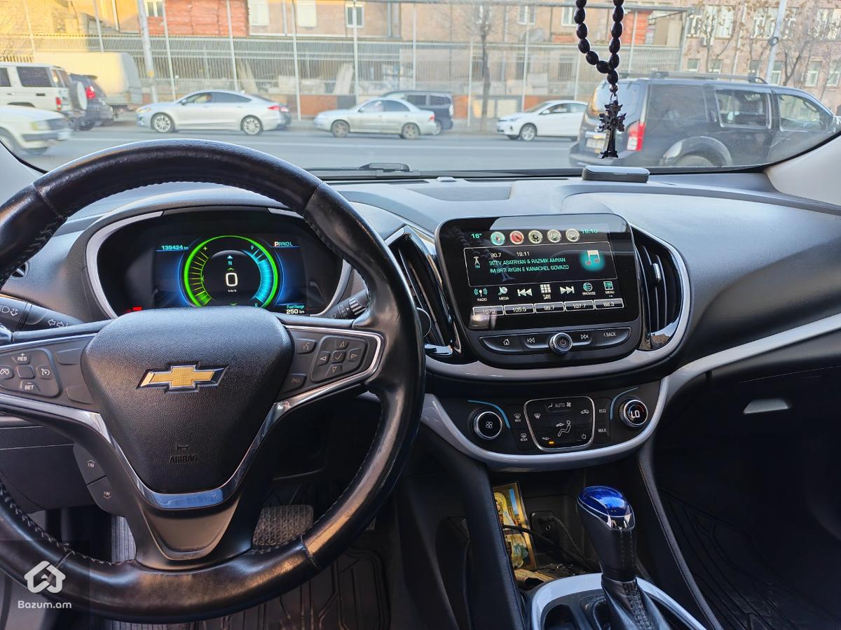 Chevrolet Volt 2 LT - image 12