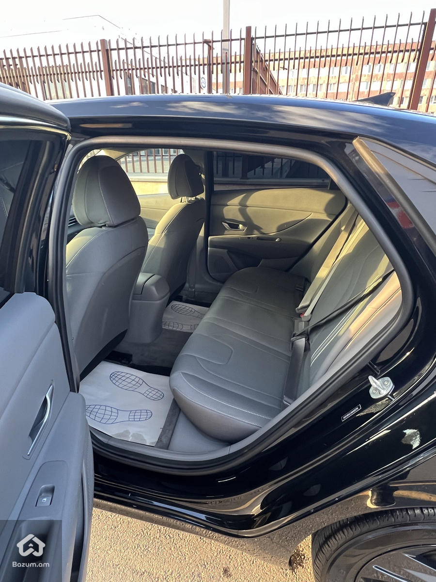 HYUNDAI ELANTRA 2021-20  - image 18