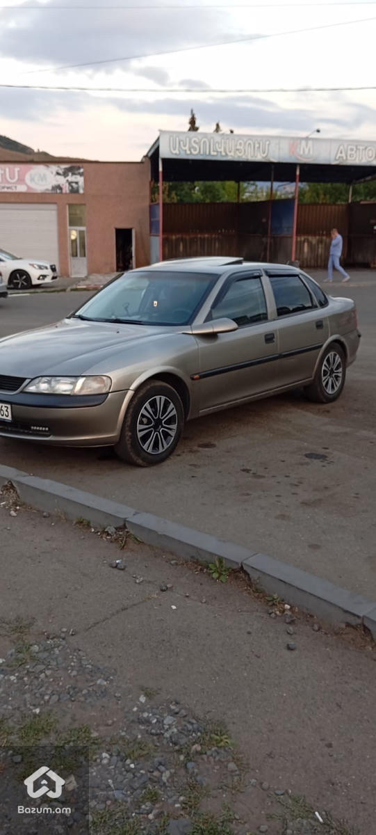 OPEL VECTRA B - image 11