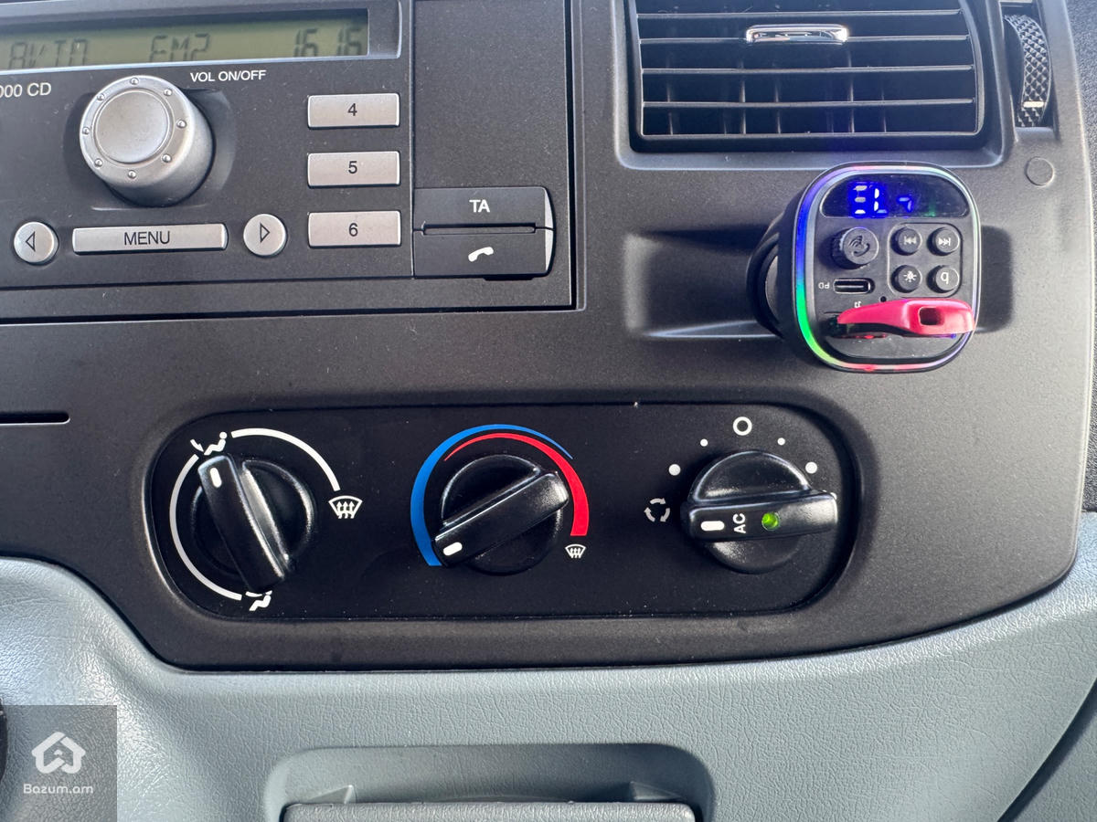 Ford transit - image 15