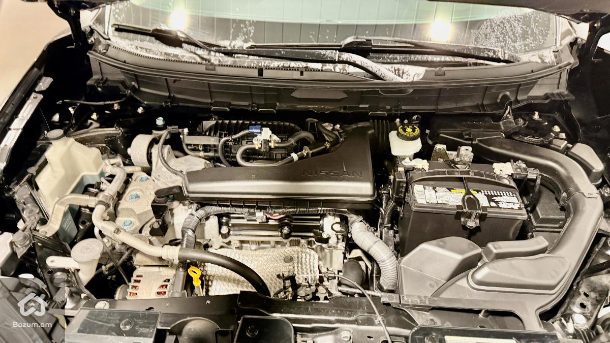 Nissan Rogue - image 8