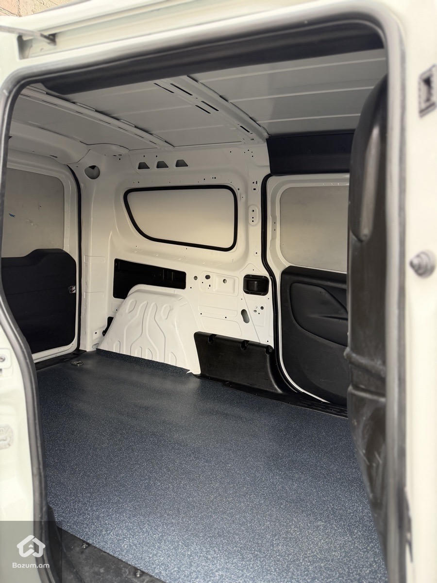 RAM PROMASTER CITY - image 18
