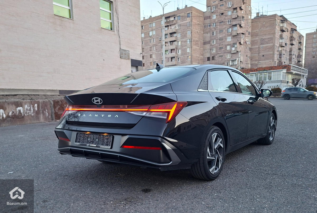 Hyundai Elantra 2025 - image 5