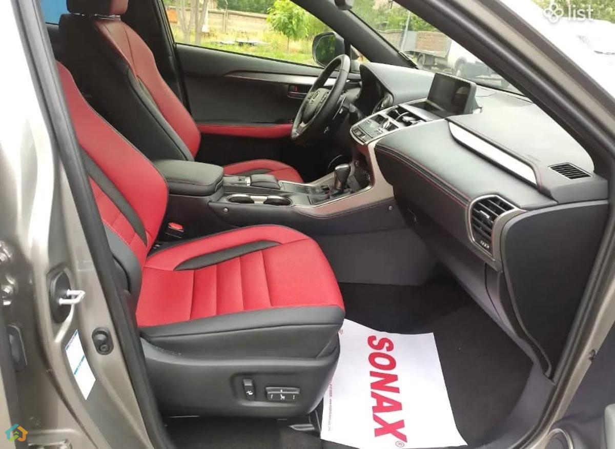 Lexus NX 300 - image 14